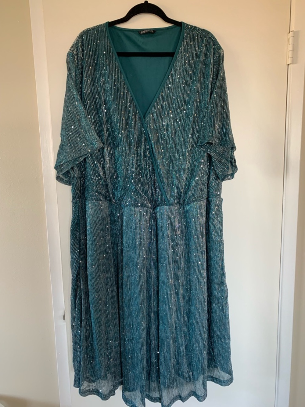 BloomChic Emerald Green/Teal Sparkly Dress Size 30